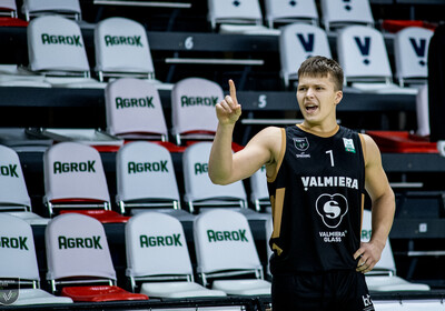 LAT-EST: VALMIERA GLASS VIA - VENTSPILS