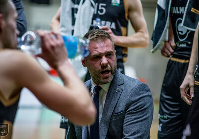 LAT-EST: VALMIERA GLASS VIA - VENTSPILS