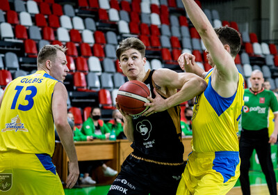 LAT-EST: VALMIERA GLASS VIA - VENTSPILS