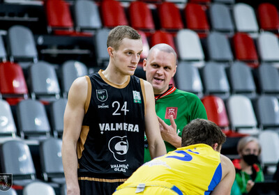 LAT-EST: VALMIERA GLASS VIA - VENTSPILS