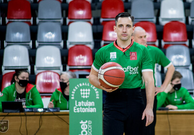 LAT-EST: VALMIERA GLASS VIA - VENTSPILS
