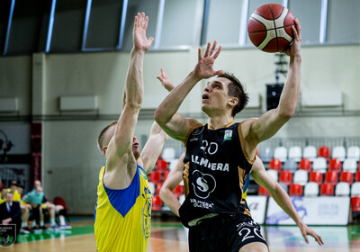 LAT-EST: VALMIERA GLASS VIA - VENTSPILS