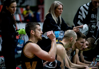 LAT-EST: VALMIERA GLASS VIA - VENTSPILS