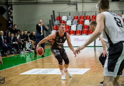 LAT-EST: VALMIERA GLASS VIA – VEF RĪGA