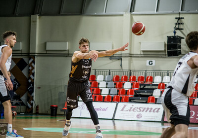 LAT-EST: VALMIERA GLASS VIA – VEF RĪGA