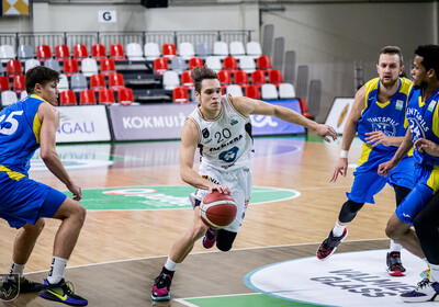 LAT-EST: VALMIERA GLASS VIA - BK VENTSPILS