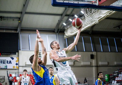 LAT-EST: VALMIERA GLASS VIA - BK VENTSPILS