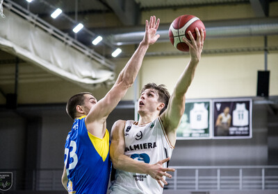 LAT-EST: VALMIERA GLASS VIA - BK VENTSPILS