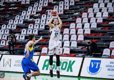 LAT-EST: VALMIERA GLASS VIA - BK VENTSPILS