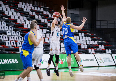 LAT-EST: VALMIERA GLASS VIA - BK VENTSPILS