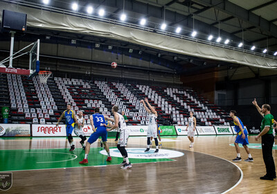 LAT-EST: VALMIERA GLASS VIA - BK VENTSPILS