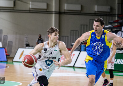 LAT-EST: VALMIERA GLASS VIA - BK VENTSPILS