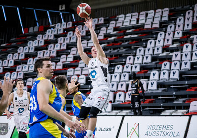 LAT-EST: VALMIERA GLASS VIA - BK VENTSPILS