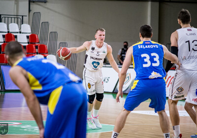 LAT-EST: VALMIERA GLASS VIA - BK VENTSPILS