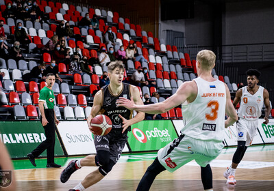 LAT-EST: VALMIERA GLASS VIA - KK Viimsi/Sportland