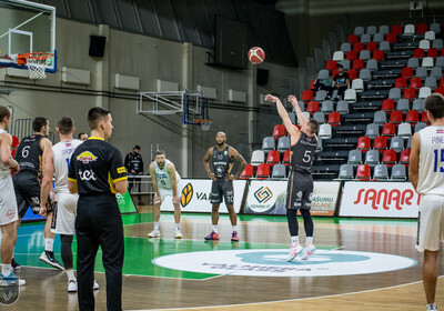 LATVIJAS BASKETBOLA UŽAVAS KAUSS: VALMIERA GLASS - BK OGRE