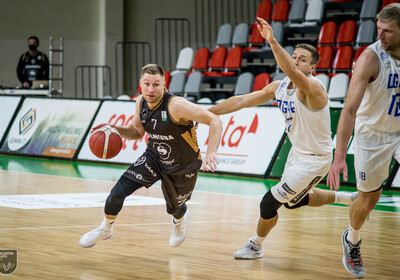 LATVIJAS BASKETBOLA UŽAVAS KAUSS: VALMIERA GLASS - BK OGRE