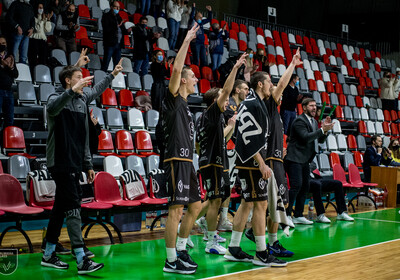 LATVIJAS BASKETBOLA UŽAVAS KAUSS: VALMIERA GLASS - BK OGRE