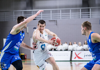 LAT-EST: VALMIERA GLASS VIA -BC Kalev/Cramo